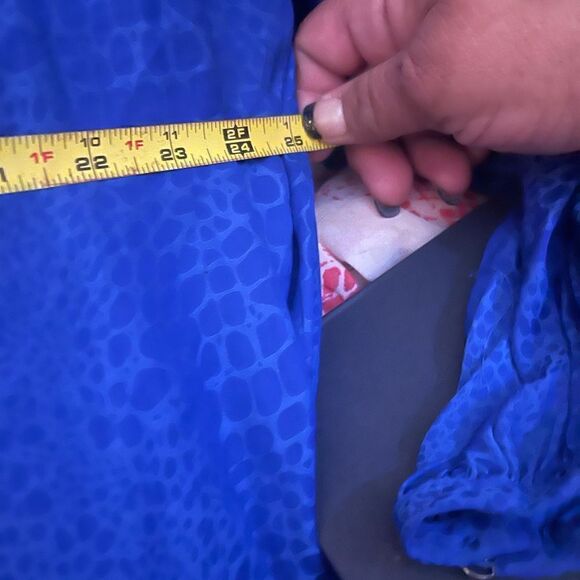 Jessica simpson plus size blue snakeskin snimal print lace up top/shirt/blouse - Picture 4 of 6